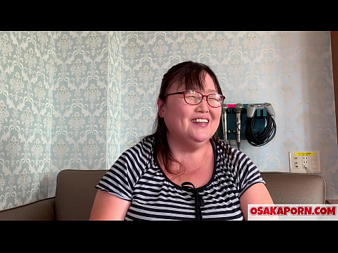 ❤️ Feit japönsk mamma sýnir risastóra brjósta sína og hefur gaman af kynlífsleikfangi. 51 árs gömul asísk móðir talar um kynlífsreynslu sína. Yukiko 1 OSAKAPORN feitur milf ❤️ Kynlíf á is.super-vip.top ☑